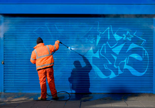 Best Commercial Pressure Washing  in Brooklyn, OH